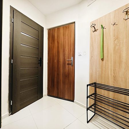 Ferienwohnung Crimson Charm Prag Exterior foto