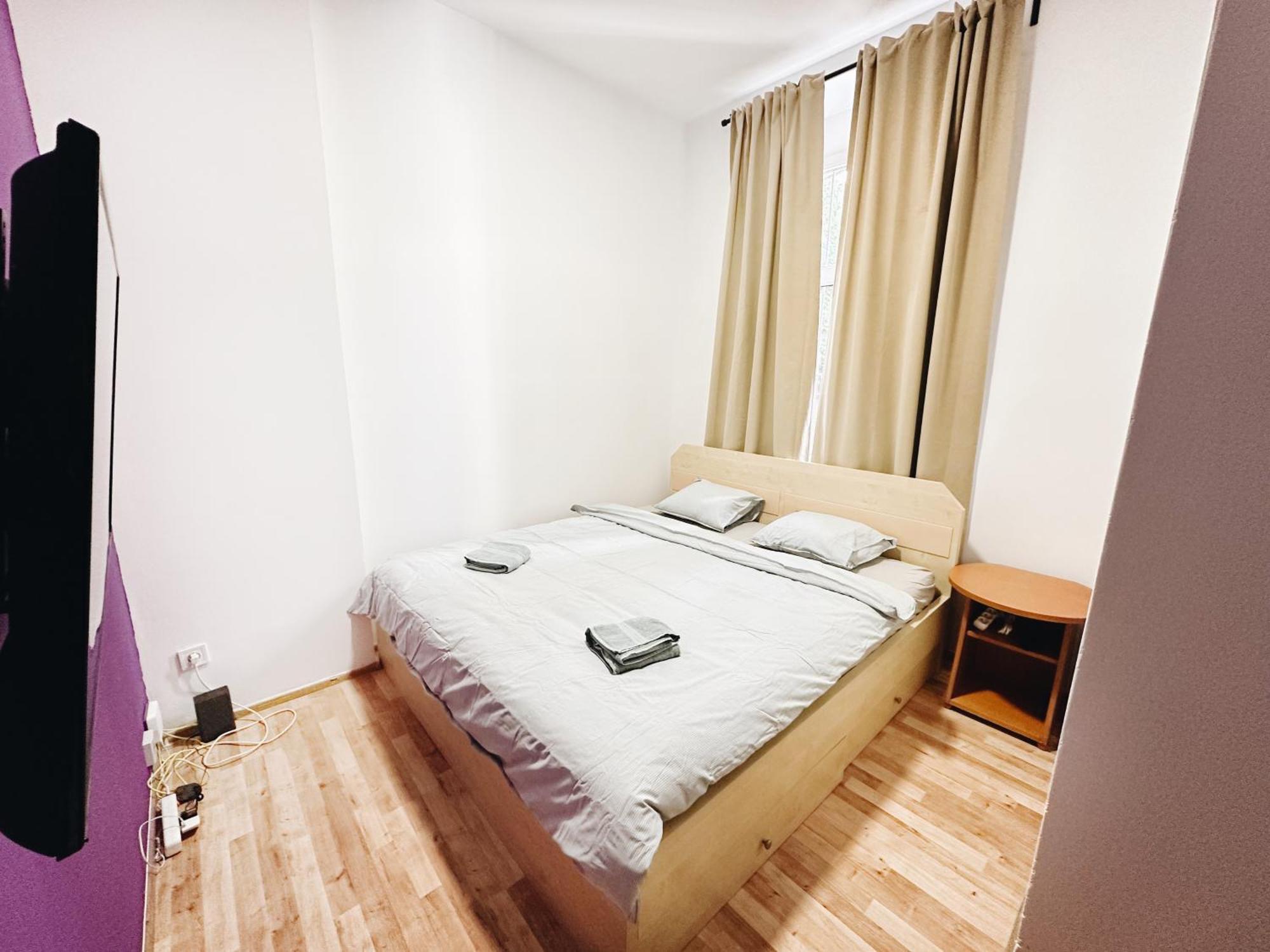 Ferienwohnung Crimson Charm Prag Exterior foto